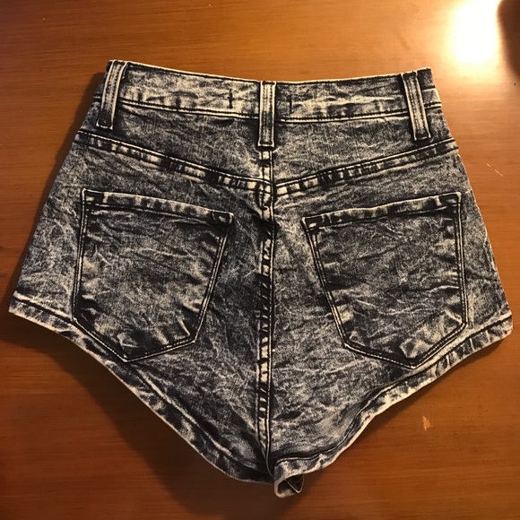 Acid Washed Shorts ⚡️⚡️ - Picture 2 of 3