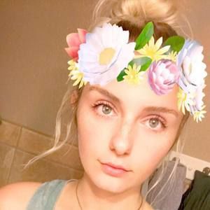 Meet your Posher, Whitley