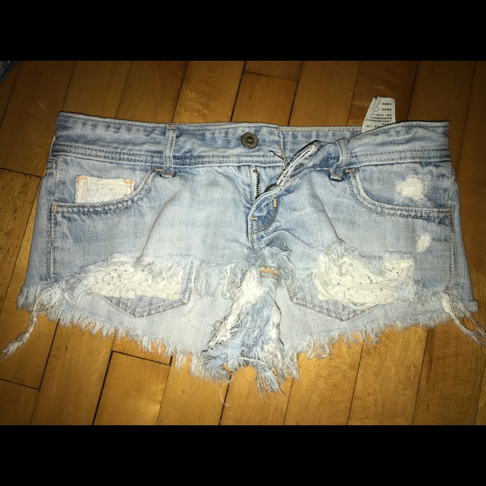 Light wash jean shorts
