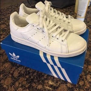 Adidas All/Triple White Stan Smiths Sz 6.5 M 7.5 W