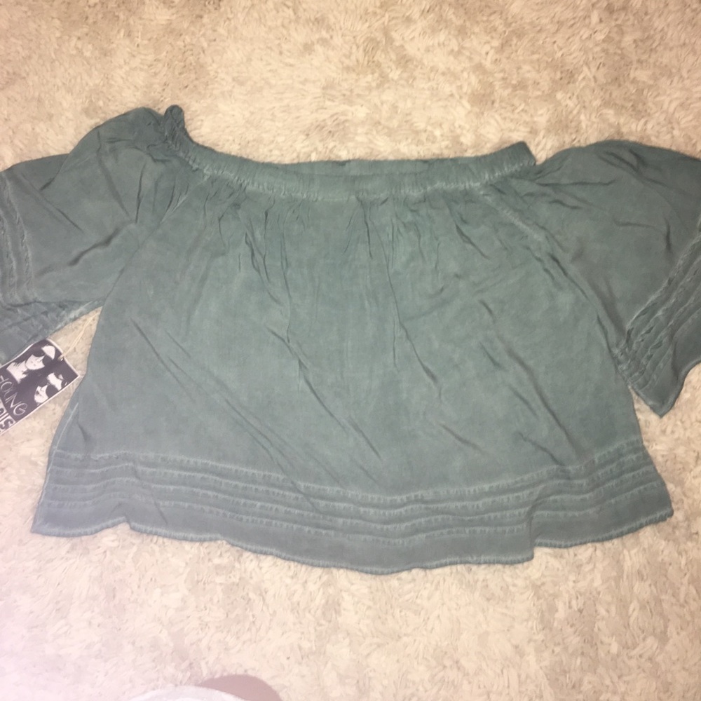 Cold shoulder green top
