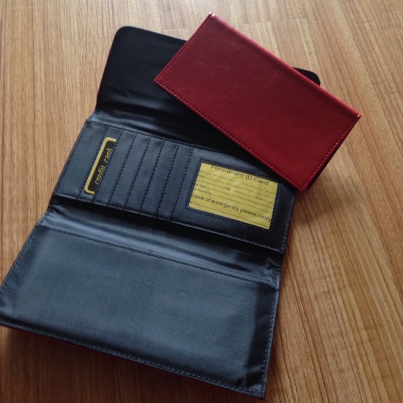 Kate Spade wallet - Picture 2 of 7