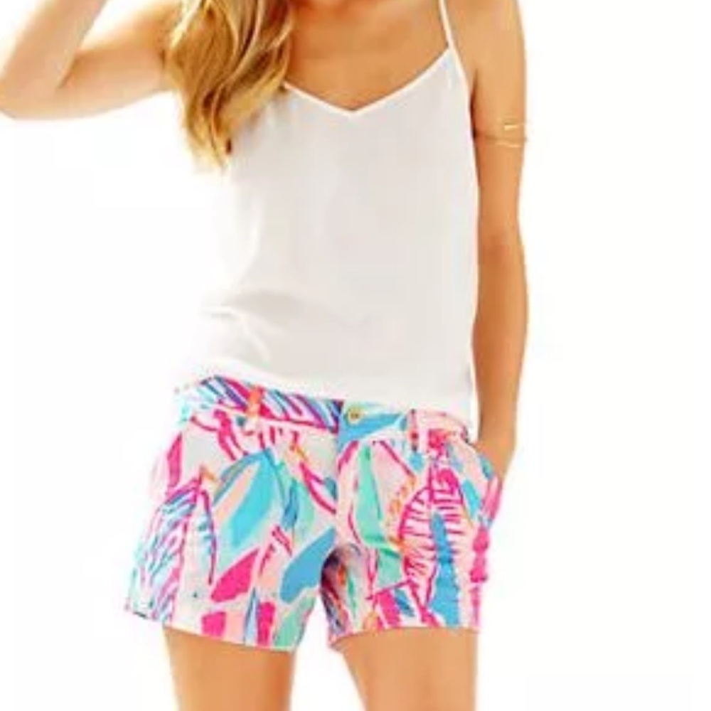 • Lilly Pulitzer • Callahan Shorts Size 00 - Picture 4 of 4