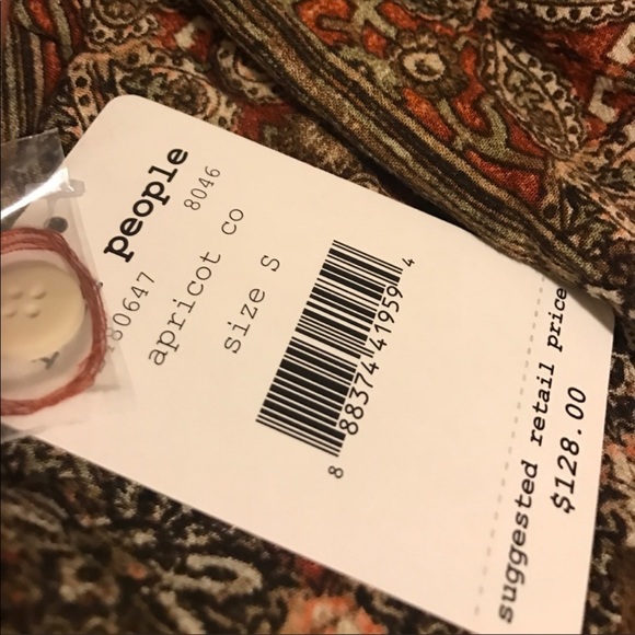 SOLD ON ANOTHER SITE - FREE PEOPLE COLD SHOULDER - Picture 2 of 4