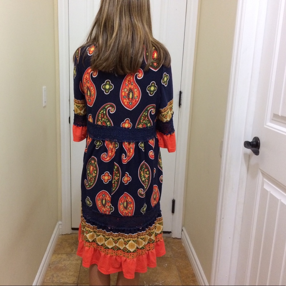 Pattern Dress - Picture 2 of 2