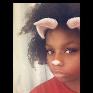 Meet your Posher, Maxine