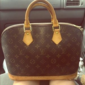 SALE! Authentic LV alma