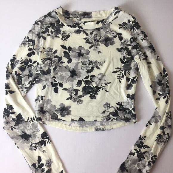 LIKE NEW Size XS Long Sleeve Floral Crop - Picture 2 of 3