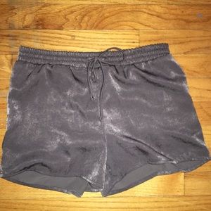 Harlow & Graham Grey silky shorts size small