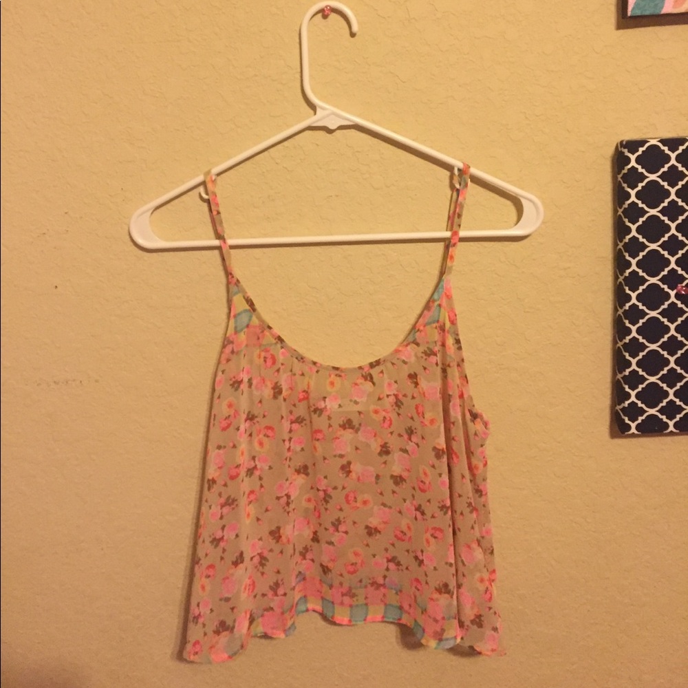 Pink floral crop top!