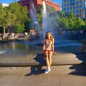 Meet your Posher, Lorie