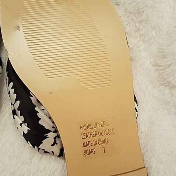 Scandals - Picture 2 of 3