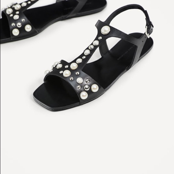 Zara leather flats sandals w/ faux pearl & studs NWT - Picture 3 of 3