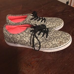 VANS Sneakers EUC