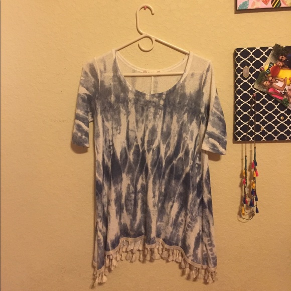 Tie-die and tassel Altar'd State tunic!!! - Picture 1 of 2