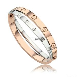 Meet your Posher, Olanrewaju