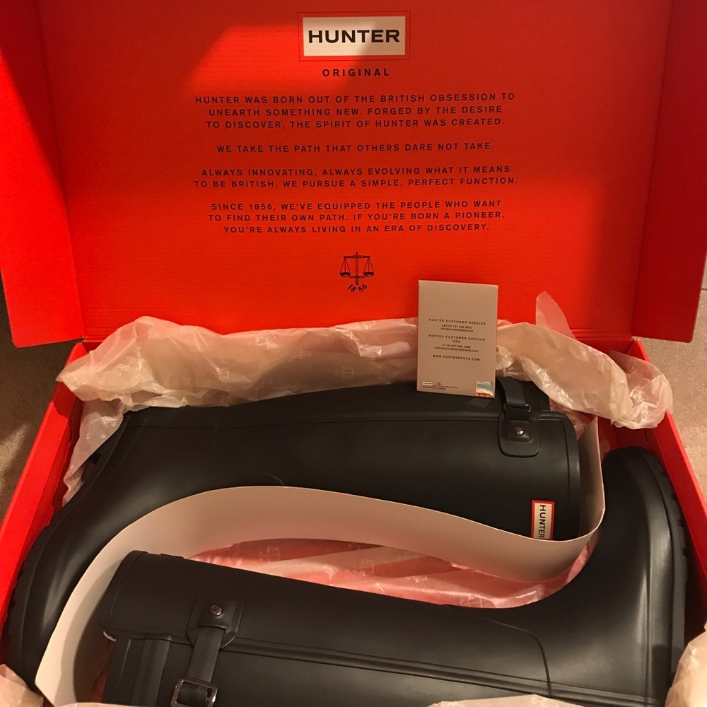 Hunter Boots- Black/Navy (Tall, Strapped)