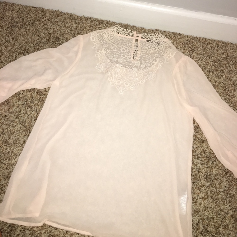 Forever 21 Baby pink chiffon lace top