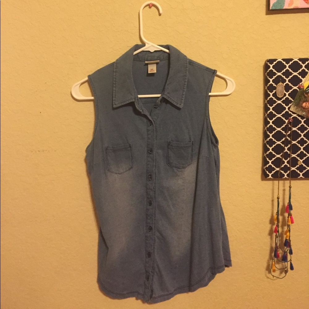 Denim button-up collared tank top!!!