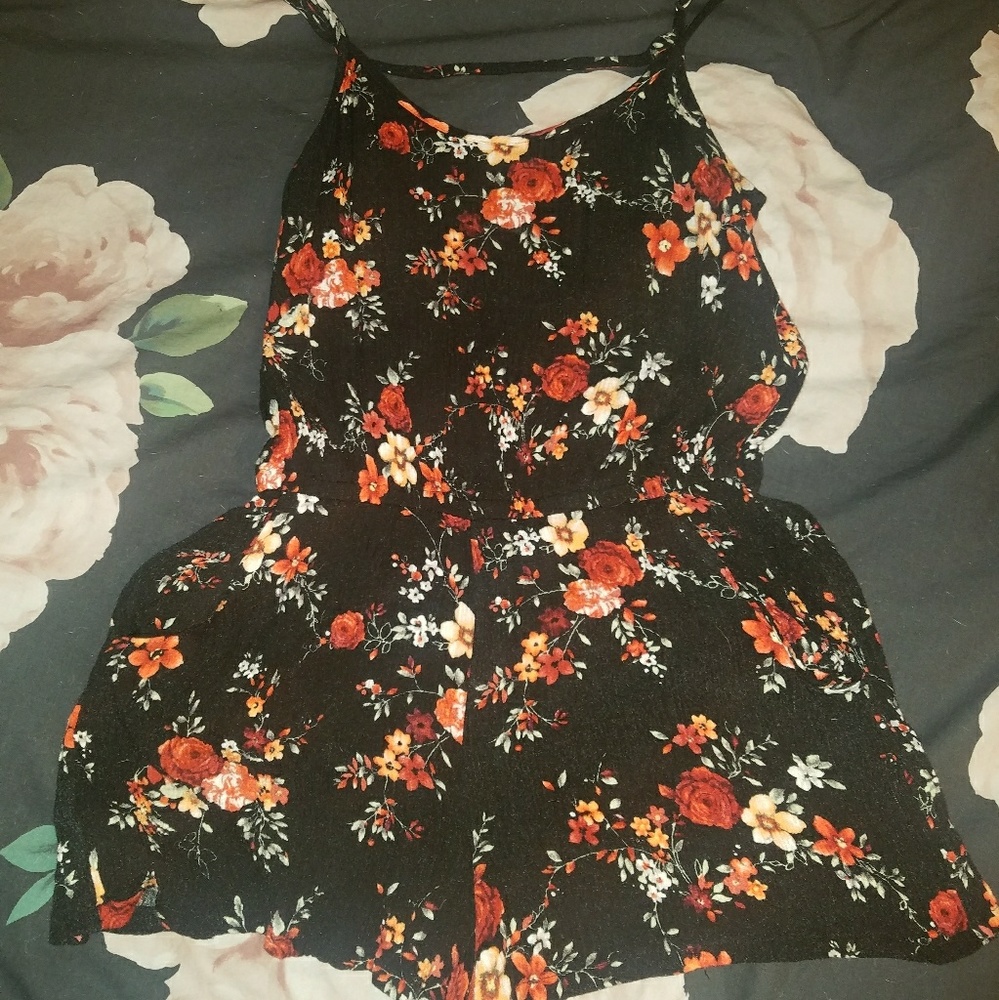 floral romper tillys