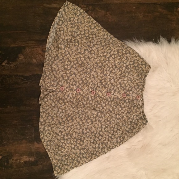 EXPRESS button up daisy skater skirt - Picture 2 of 3