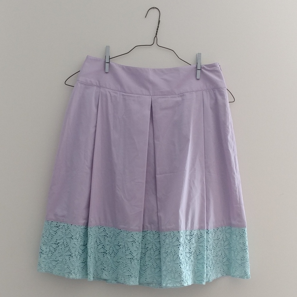 Lilac lace skirt