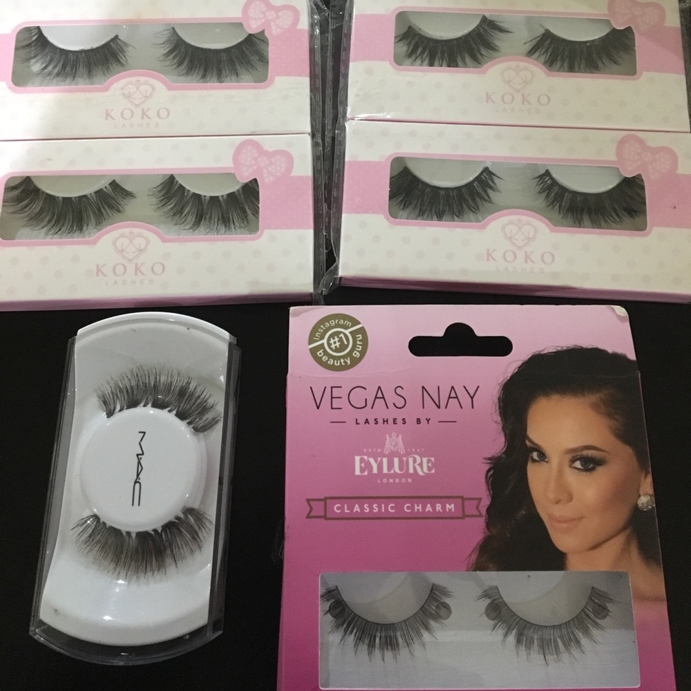 Bundle of lashes