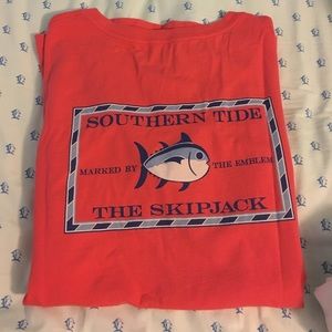 Southern Tide t shirt