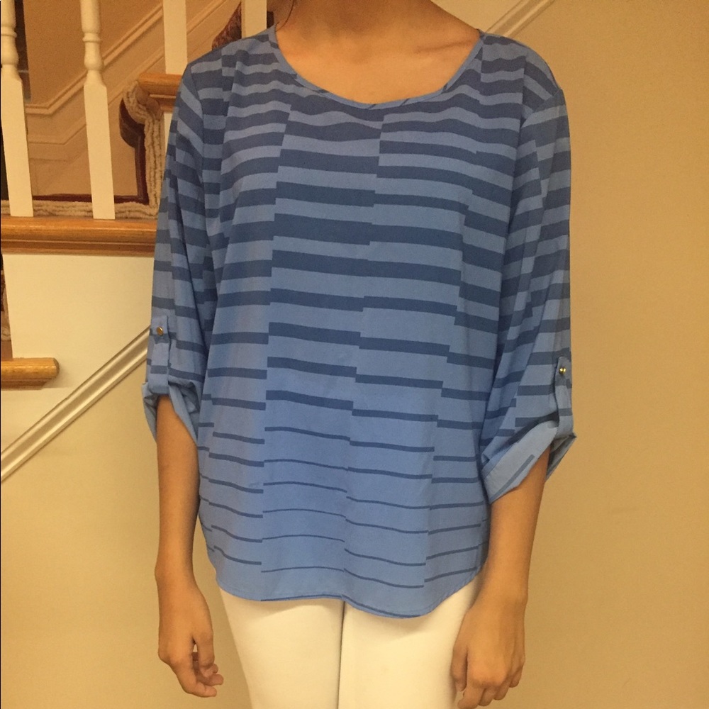 Blue Patterned Blouse - image 1