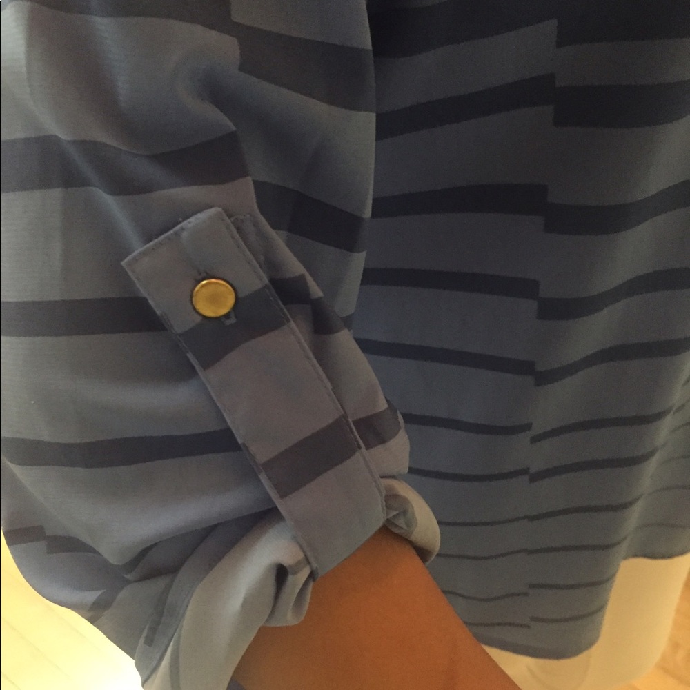 Blue Patterned Blouse - image 4