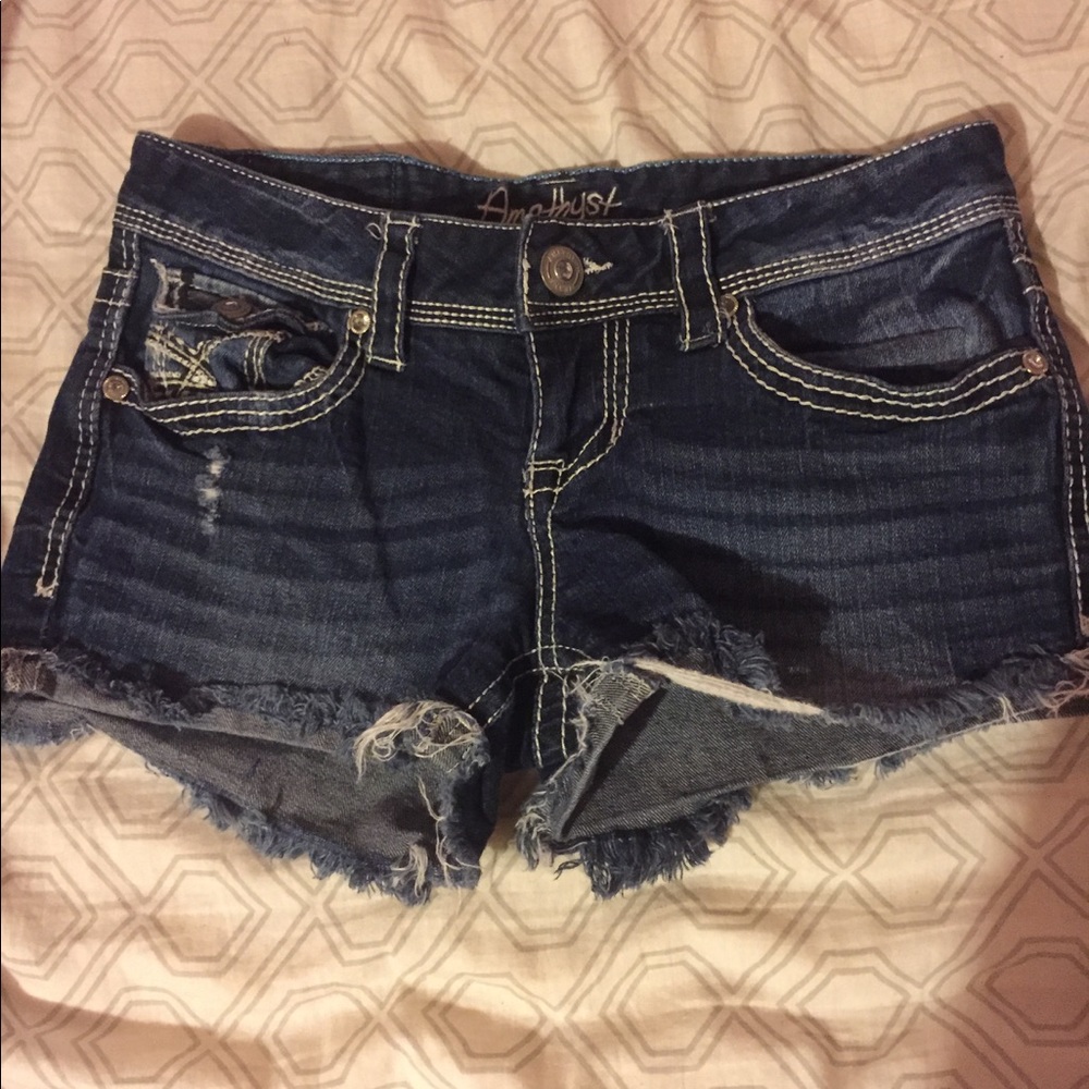 Amethyst jean shorts