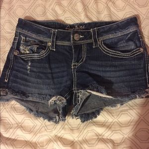 Amethyst jean shorts