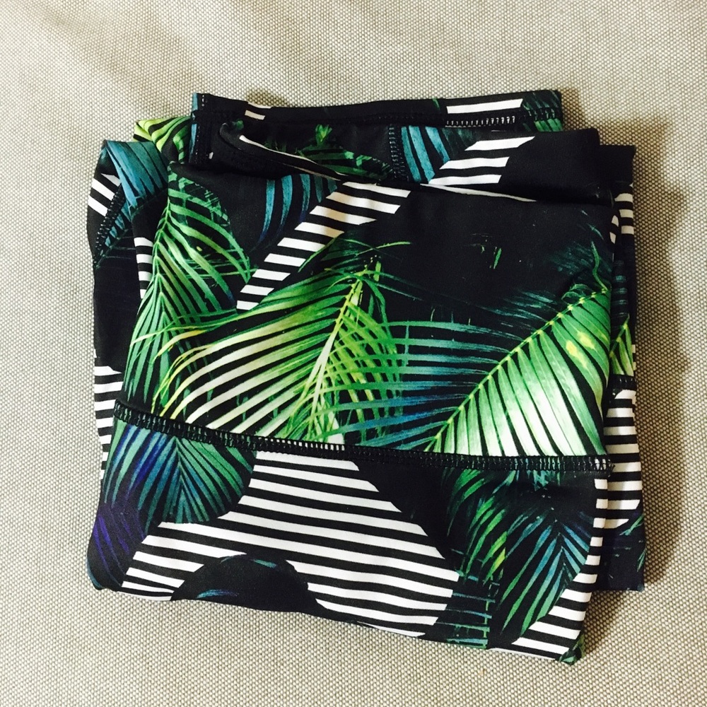 Betsey Johnson Exercise Leggings