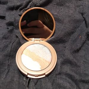 tarte unicorn highlighter