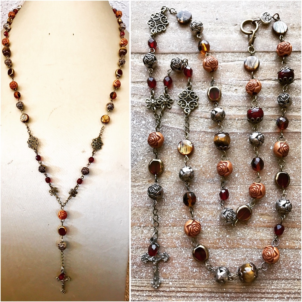 ‼️SOLD‼️Rosary inspired necklace