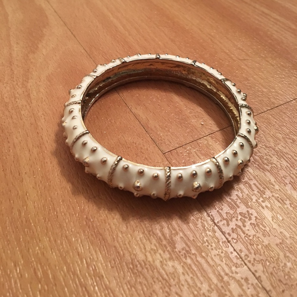 Lilly Pulitzer White and Gold Bangle