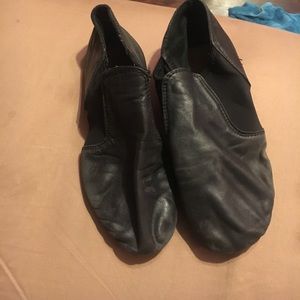 Black jazz dance shoes