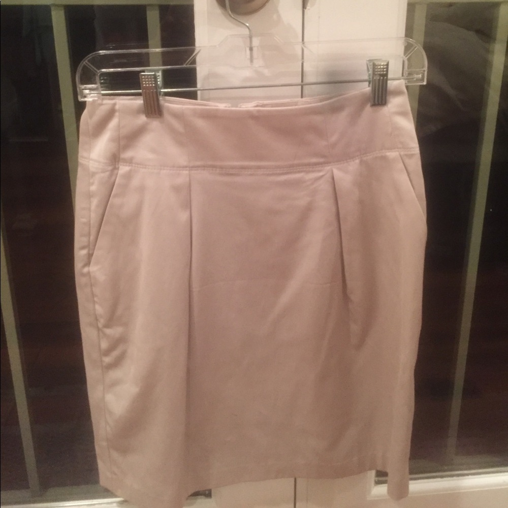 Above the knee skirt