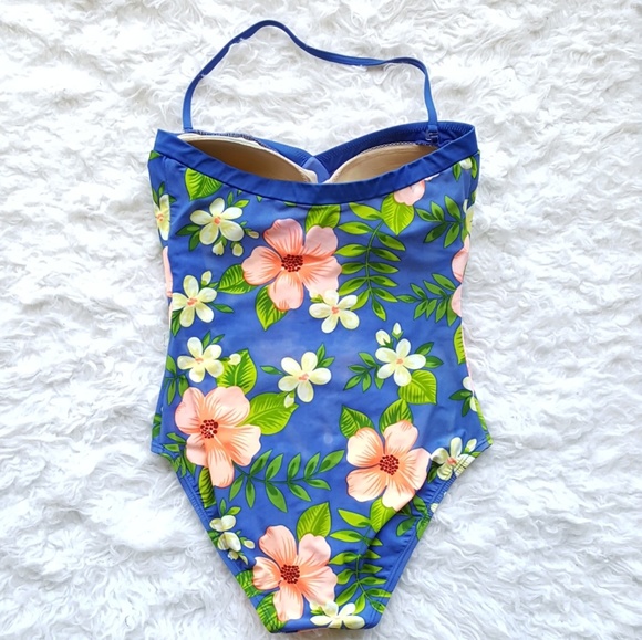 Tropical Print One Piece - Picture 4 of 5