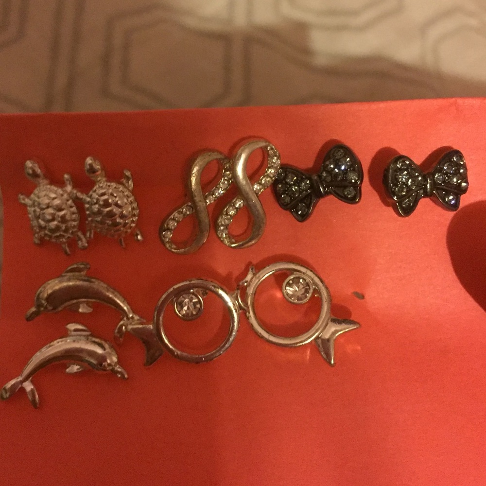 Earring and bracelets