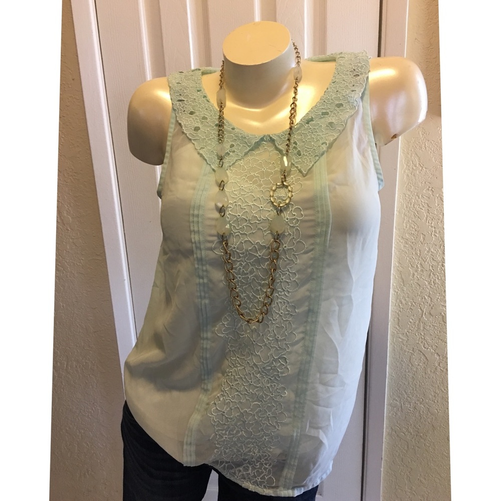 Beautiful Lauren Conrad blouse light turquoise s
