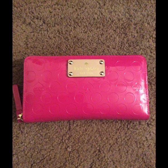 ♠️♠️SOLD KATE SPADE AUTHENTIC LARGE WALLET♠️♠️♠️ - Picture 1 of 4