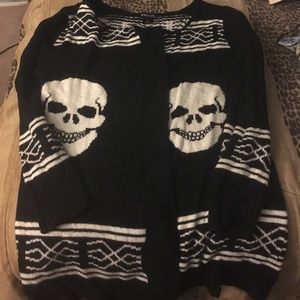 Skull cardigan💀