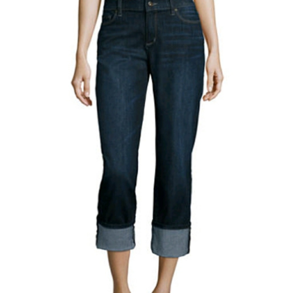 SOLD 🌟 Liz Claiborne Jeans - Boyfriend Fit 🌟
