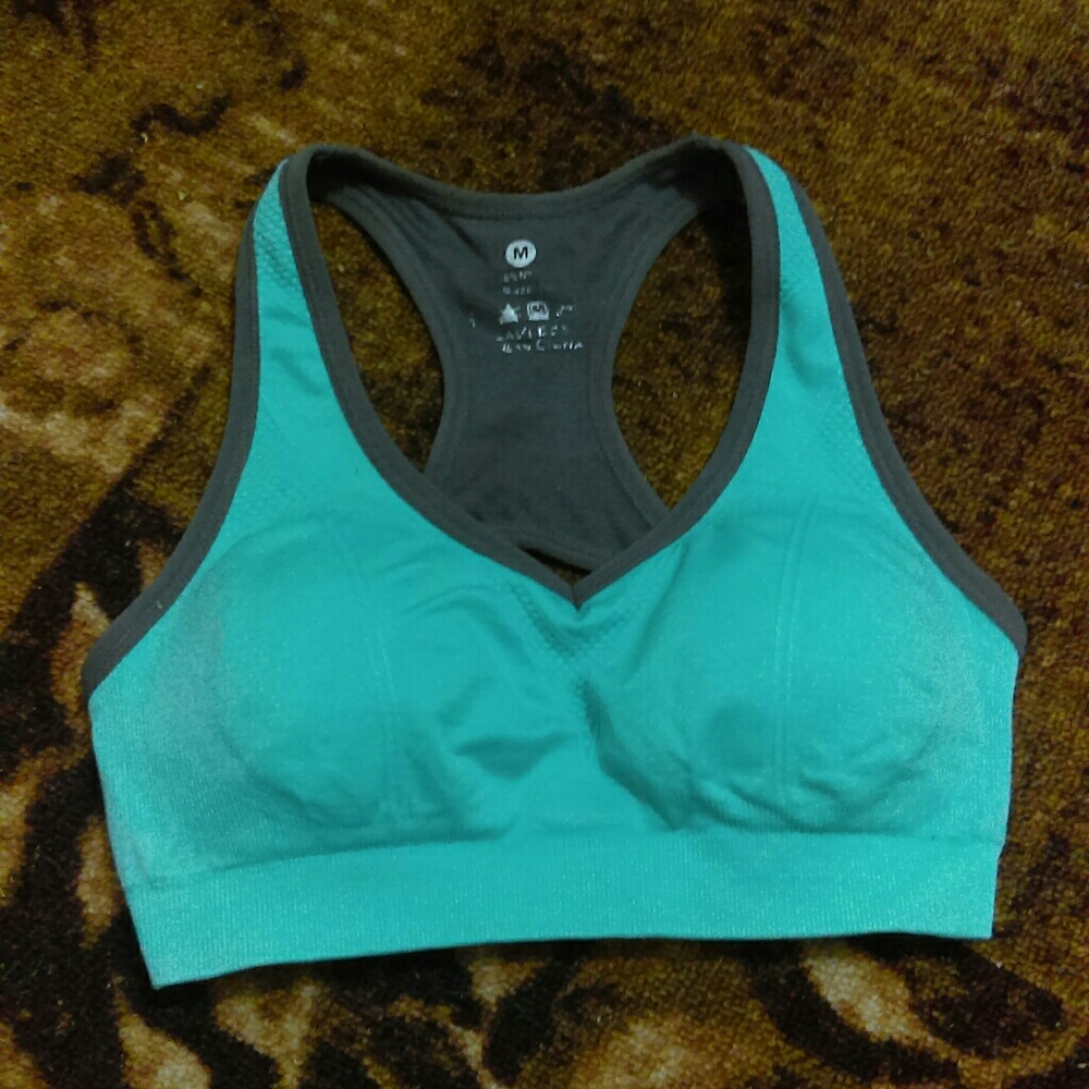 Sports Bra Padded With Removable Pads