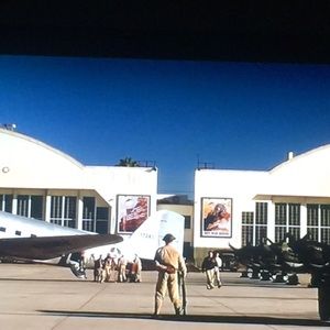 Meet your Posher, Warren