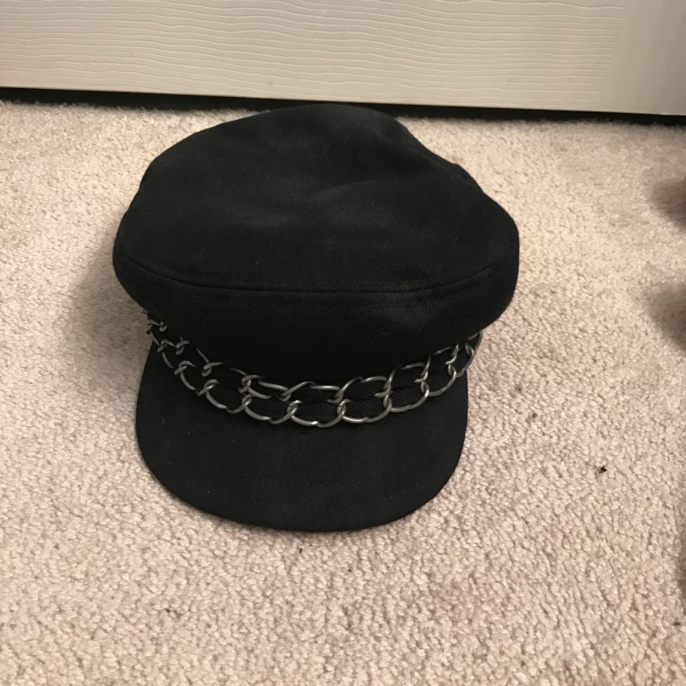 "Chauffeur " style hat
