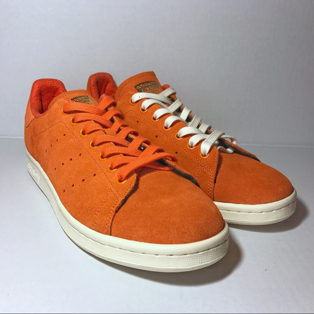 🎉 Adidas Originals Orange Suede Stan Smiths 🎉