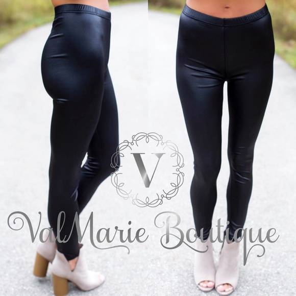 Premium Faux Leather Legging - Picture 2 of 8