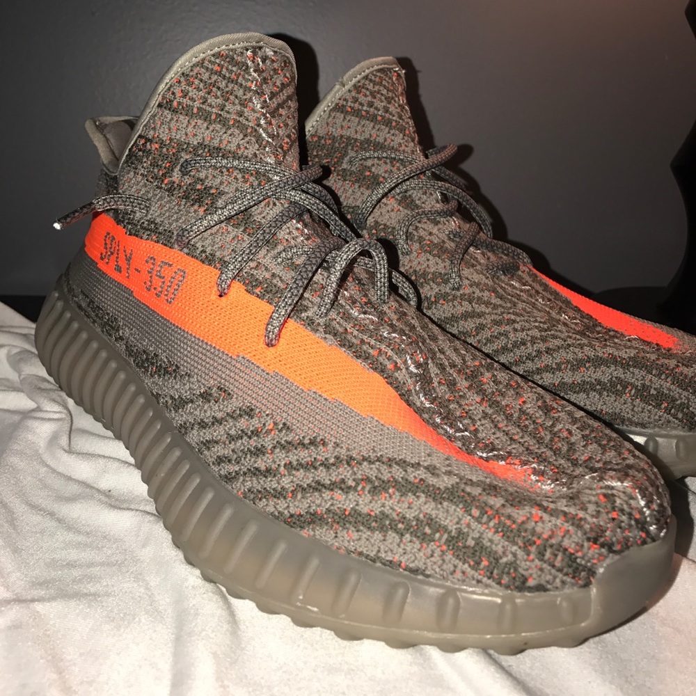 REPLICA adidas yeezy beluga v2.